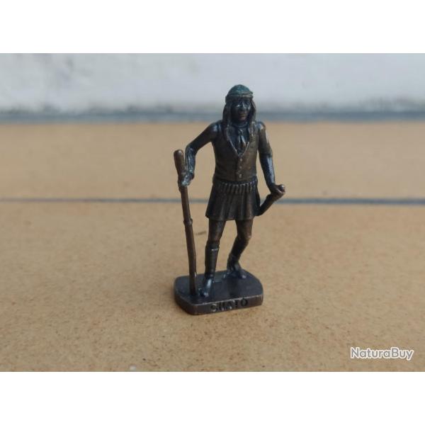 FIGURINE KINDER METAL WESTERN COWBOY INDIEN CHATO