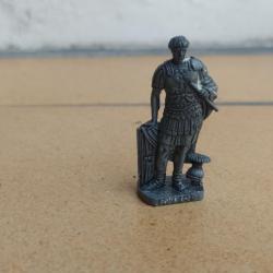 FIGURINE KINDER METAL ROMAN  ROMAIN  CENTURION SOLDAT GUERRIER METALLFIGUR