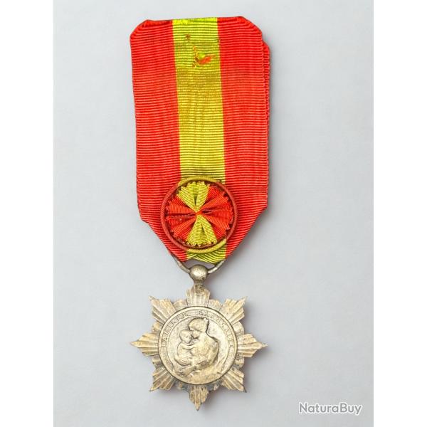 (39.001) Mdaille de l'Enfance et des Familles