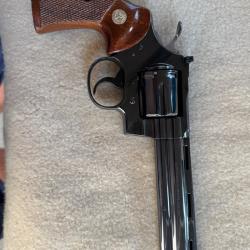 Revolver Colt Python 357 Magnum 6'´ + crosse ergonomique et chargeur rapide