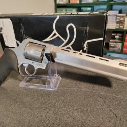 Revolver Taurus Raging Bull 44Mag