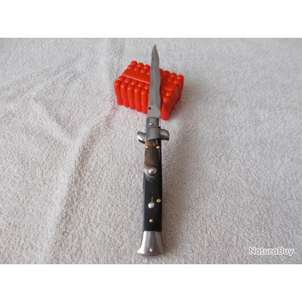 COUTEAU AUTOMATIQUE FRANK BELTRAME LAME KRISS MANCHE CORNE DU BRESIL