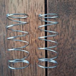 Lot de 2 ressorts pour silencieux UNIQUE