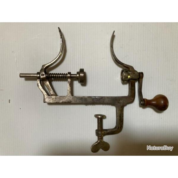 SERTISSEUR A SYSTEME CAL16 FARINI N 140