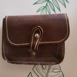 Porte balles ancien en cuir