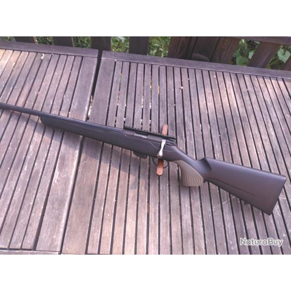 Tikka T1X gaucher cal 17 hmr