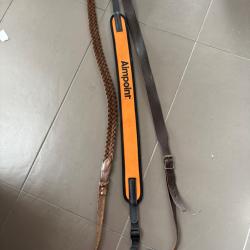 Lot de bretelles fusils carabines de chasse aux enchères armurerie