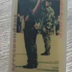 Pin s correspondant défense