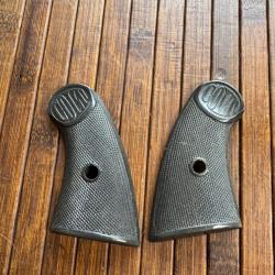 PAIRE DE PLAQUETTES DE CROSSE COLT 1889/1892/1895/1901/1903  38 et 41 lc 
