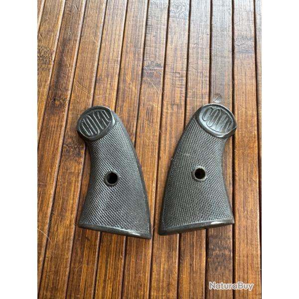 PAIRE DE PLAQUETTES DE CROSSE COLT 1889/1892/1895/1901/1903  38 et 41 lc 