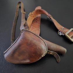 Etui 1892 et ceinturon