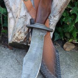 Poignard Davy Crockett Garde Pommeau Lame Acier Damas 256 Couches Manche Bois Etui Fabric Artisanale