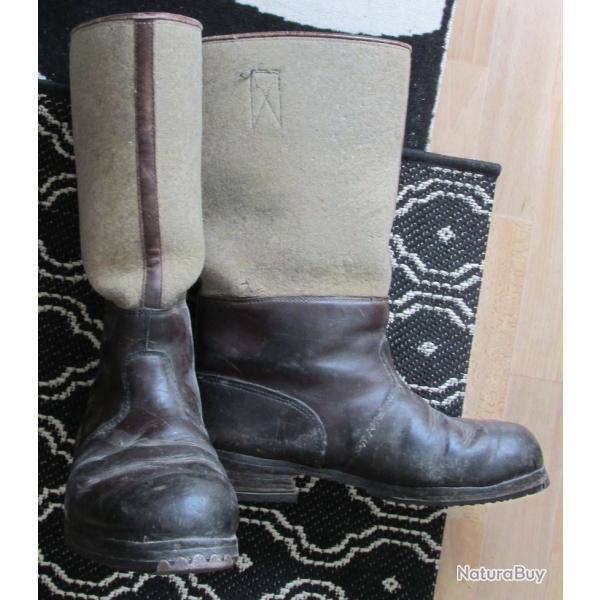 Bottes cuir et feutre soldat allemand WW2 ou postrieur