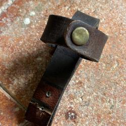 Attaché en cuir pour fourreau type poignard de tranchée, couteau HJ ect.