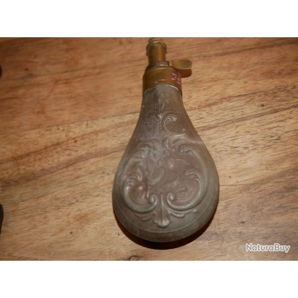 Poire  poudre ancienne petit format (bien pour coffret d'arme de poing)
