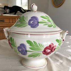 Soupière décor Fleurs Faïencerie de Sarreguemines France 1875 - 1900