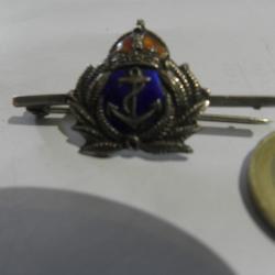 Broche en émail et argent de la Royal Navy britannique de la Seconde Guerre mondiale