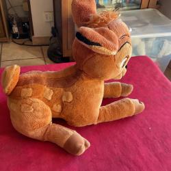 Peluche Bambi, donc de chevreuil, pas de prix de réserve