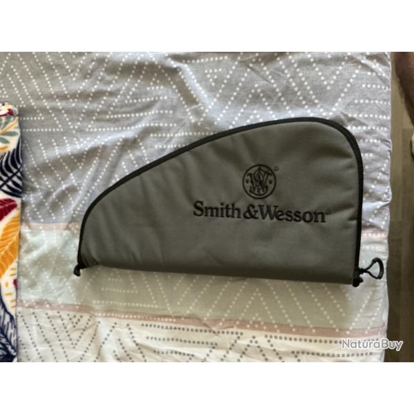 Rangement Smith et Wesson