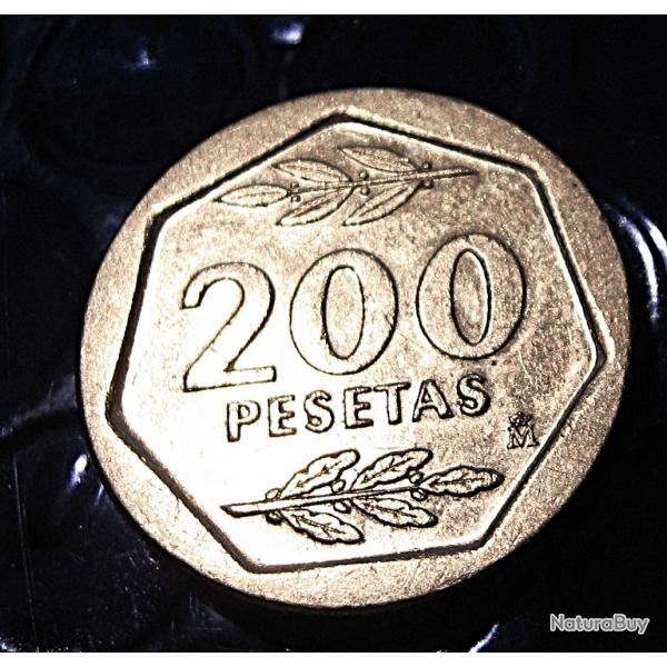 Espagne  piece  de 200 pesetas (carlos I ) 1986  ttb
