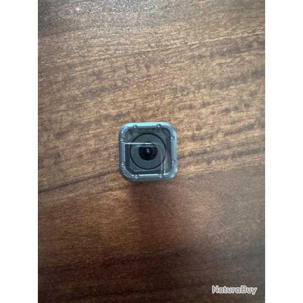 GoPro HERO4 Session (avec casquette et accessoire)