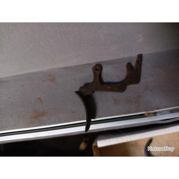 Dtente de fusil ancien