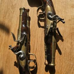 Paire de pistolet de Marine 18e