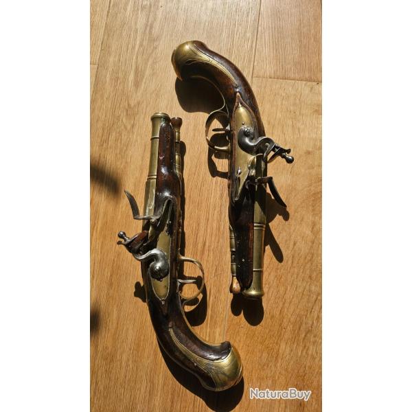Paire de pistolet de Marine 18e