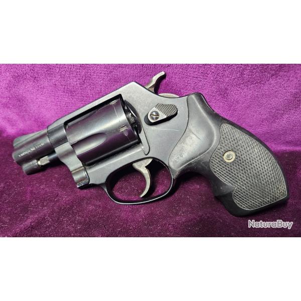Revolver SMITH & WESSON, Model 37-3 Airweight, Calibre 38special, USA, Categorie B