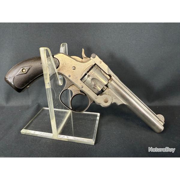 EXCELLENT REVOLVER SMITH & WESSON DA 4eme modle cal. 32 sw short