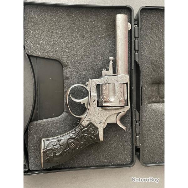 REVOLVER 450 BULLDOG