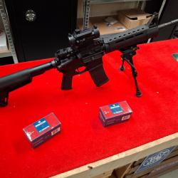 COLT M4 EN EXCELLENT ETAT CAL. 223 REM + CHARGEUR DE 30 COUPS + P. R VECTOR OPTICS NAUTILUS + BIPIED
