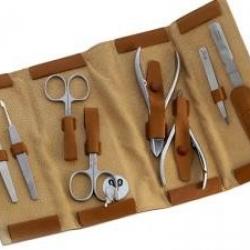 Trousse manucure à enrouler ALPEN, cuir tabac à fermeture pression, 8 pièces inox satiné