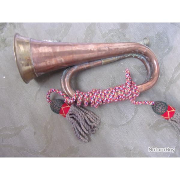 corne en mtal 27,5 cm