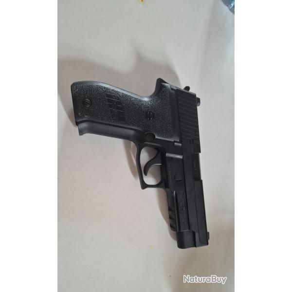 P226 Tokyo Marui (airsoft)