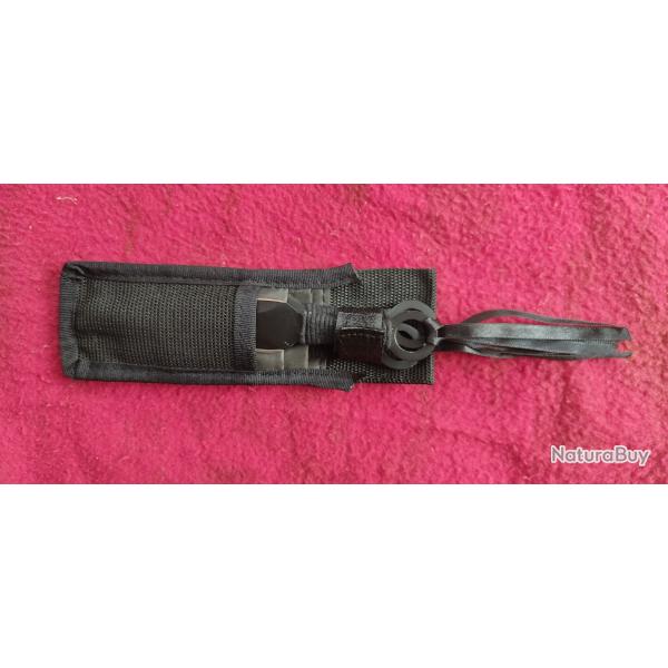 Couteaux de lancer