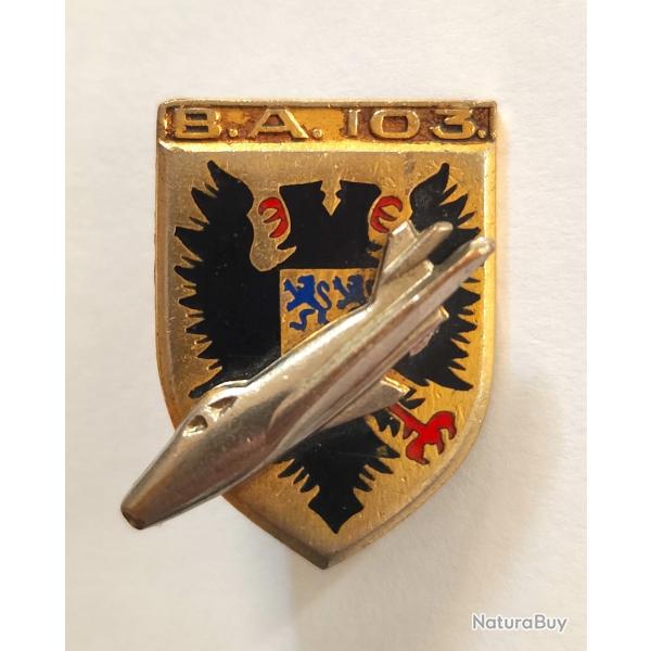 Insigne BA 103 : base arienne 103 de Cambrai