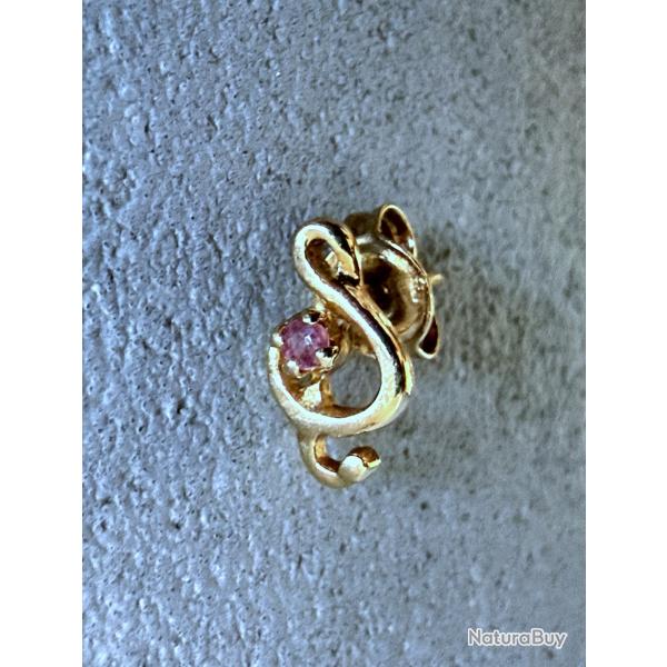 Boucle d'oreille unique en or massif 18 carats - cl de sol - musique
