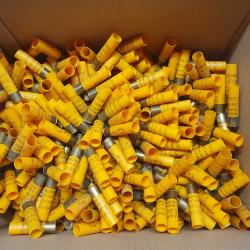 lot de 660 douilles NOBEL SPORT en plastique jde calibre 20/65 avec de l'oxydation sur les culots