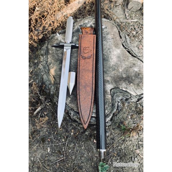 pieu de grande chasse d'artisan / manche fibre de carbone / dague inox