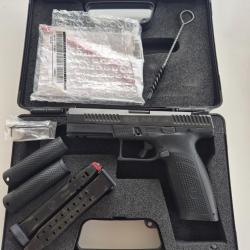Pistolet CZ P-10 F 9x19 complet avec mallette et accessoires