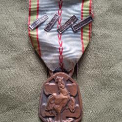 MÉDAILLE LIBERATION 1939/45 4 AGRAFFES ORIGINALE