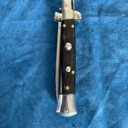 Couteau à cran d'arrêt vintage