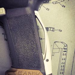 Grip custom "Mod11" GRIS CLAIR Canik TTI / METE / RIVAL