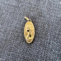 Médaille or massif 18 carats - Marie - catholique - Chrétien - pendentif