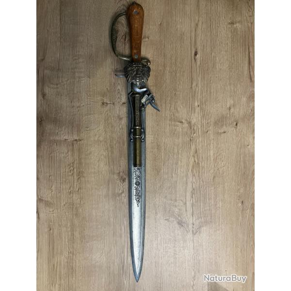 Couteau / Dague / Pistolet / Poudre Noire