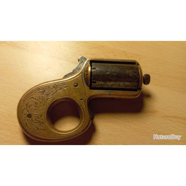 REVOLVER POIVRIERE JAMES REID MY FRIEND BREVETE EN 1865 Calibre 22 Long - USA XIX