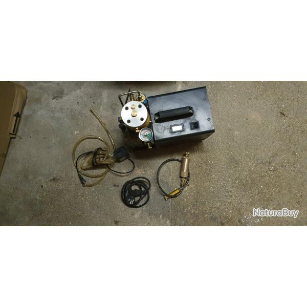 Compresseur PCP 310 bars quasi neuf avec tout ses accessoires (filtre , joints) change Possible