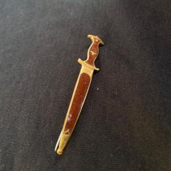 Épinglette dague SA WHW - Allemand WW2