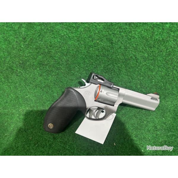 Revolver Taurus tracker mod 627 cal 357 mag